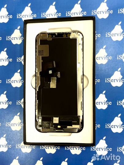 Дисплейный модуль на iPhone XS