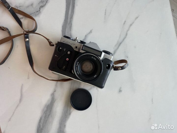 Пленочный фотоаппарат зенит