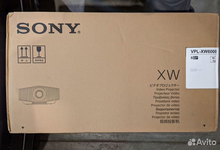 Sony VPL-XW6000ES 4K HDR Laser