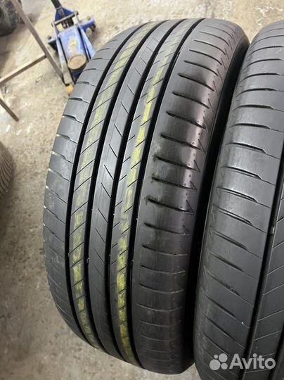 Bridgestone Alenza 001 235/55 R19
