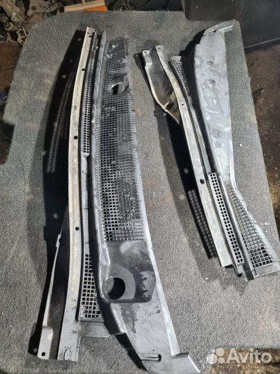 Жабо правое Mitsubishi Lancer 9 4G18 2005