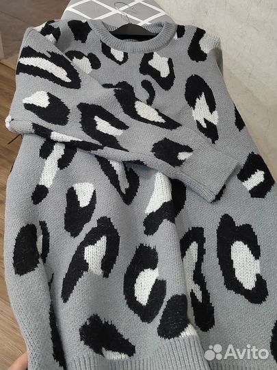 Свитер удлиненный