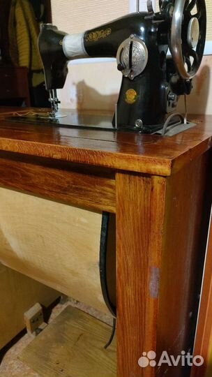 Швейная машинка