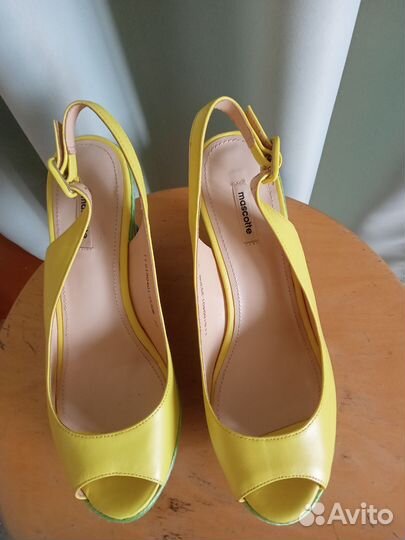 Босоножки женские mascotte