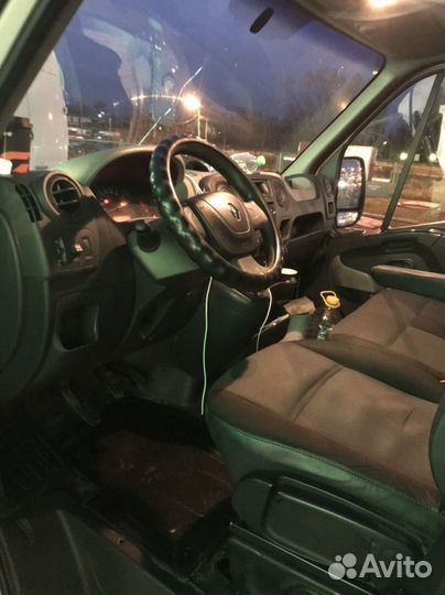 Renault Master цельнометаллический, 2014