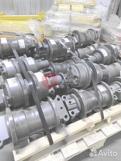 Каток поддерживающий Hitachi ZX450 9115233
