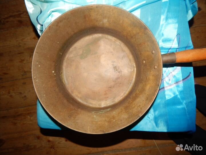 Медная сковорода