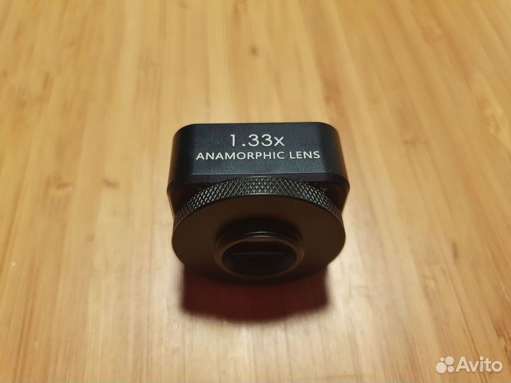 Анаморфотный объектив для смартфона