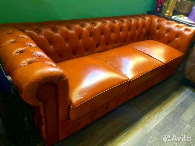 Диван кожаный честер