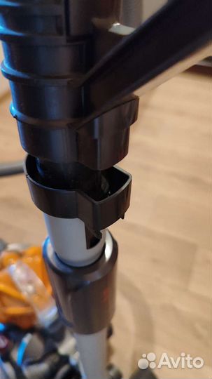 Пылесос dyson DC 19