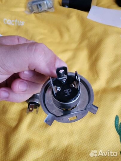 Лампа галогенная H4