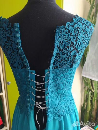 Вечернее платье