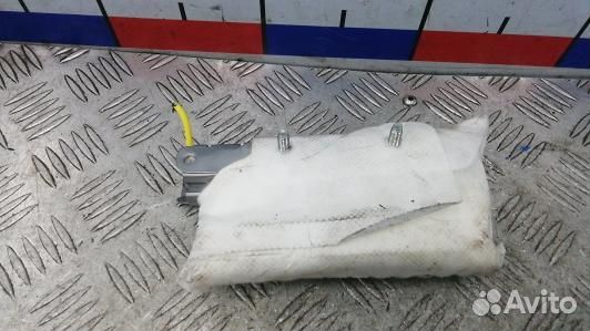 Подушка сидения водителя toyota corolla E15 (8DN26