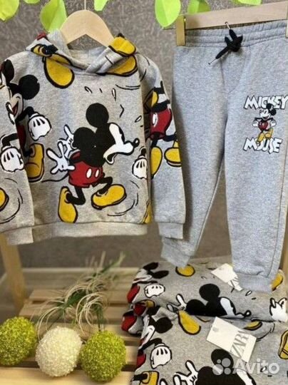 Трикотажный костюм zara