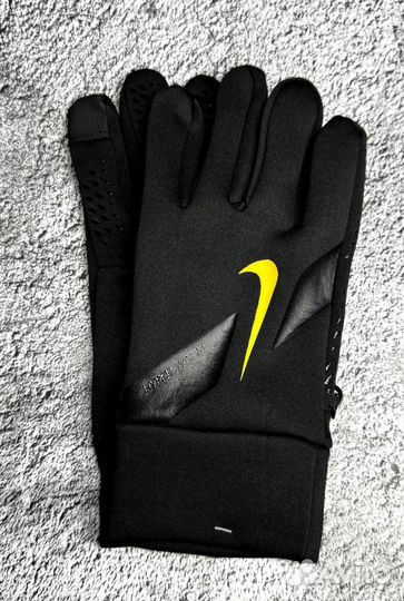 Перчатки Nike: готовься к зиме