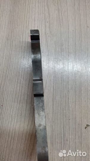 Б/У Рычаг стояночной блокировки АКПП собачка ME