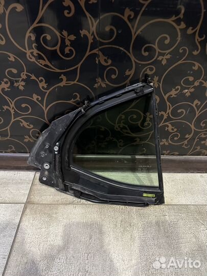 Форточка Lexus Es 2018-2023