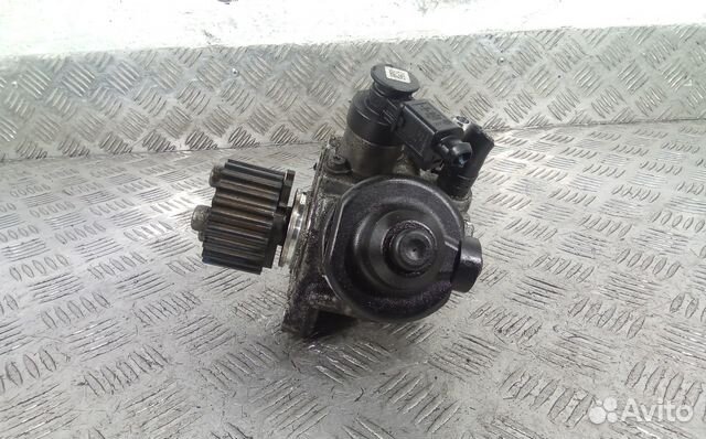 Насос топливный (тнвд) Volkswagen Tiguan