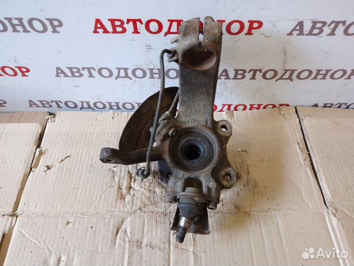 Поворотный кулак передний левый Volkswagen Sharan