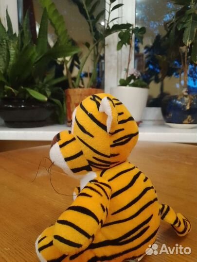 Мягкая игрушка тигренок