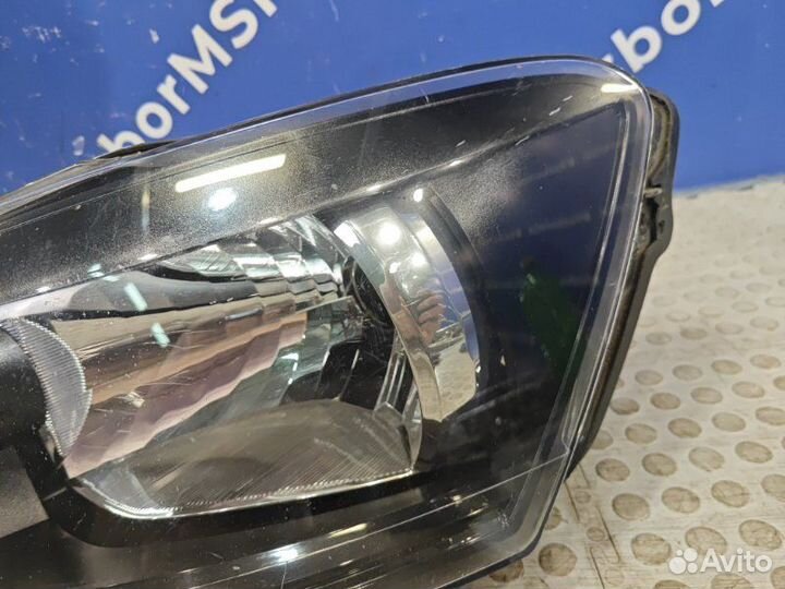 Фара передняя правая Volkswagen Polo