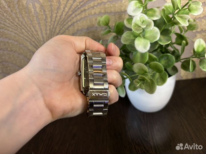 Наручные часы Omax since 1946