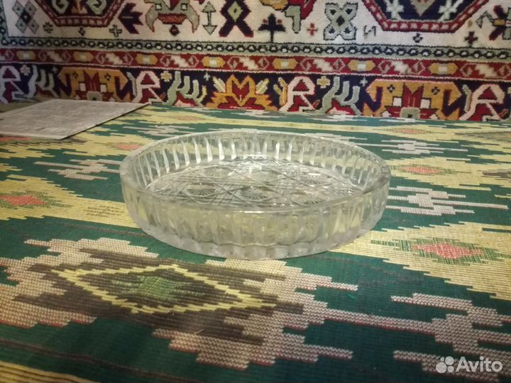 Блюдо хрустальное