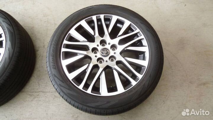 Yokohama BluEarth RV-03 235/55 R18 101V