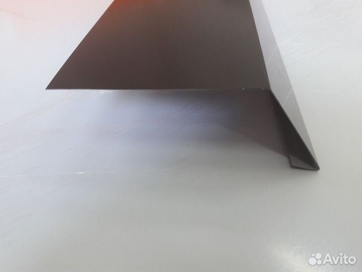 Планка карнизная 110*60*20 RAL 8017