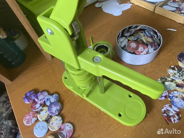 Пресс для значков