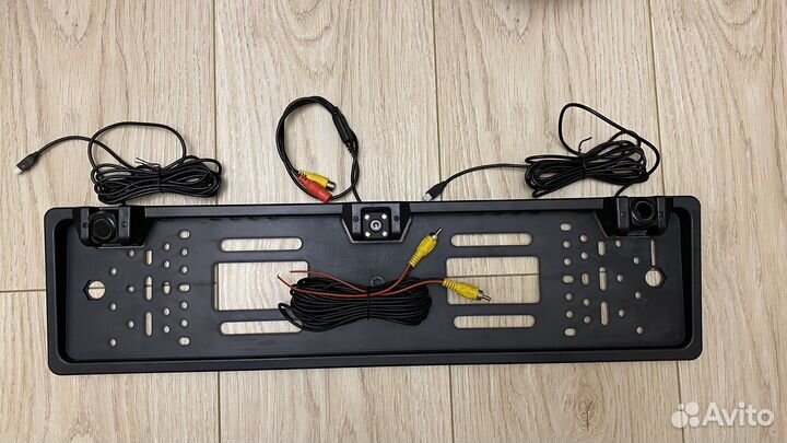 Номерная рамка с камерой