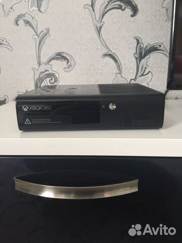 Xbox 360e 500gb+Kinect