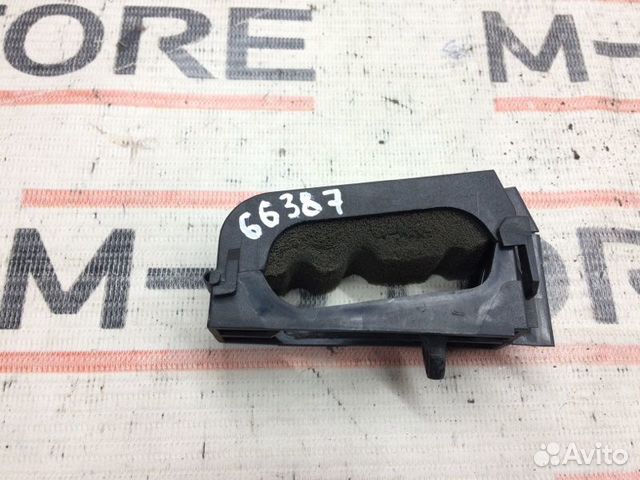 Крепление трубок Audi Q5 8R cdnc 2009