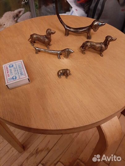 Бронзовые фигурки собачек