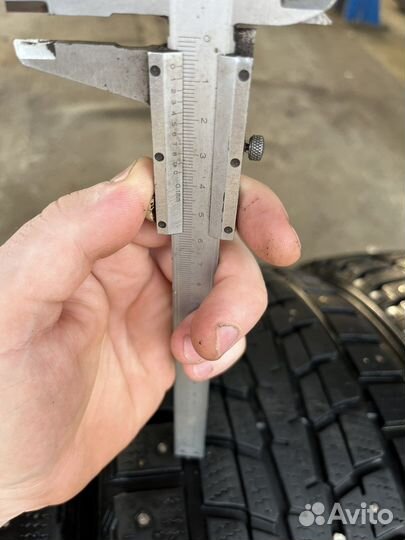 Dunlop SP Winter Ice 01 225/55 R18 98T