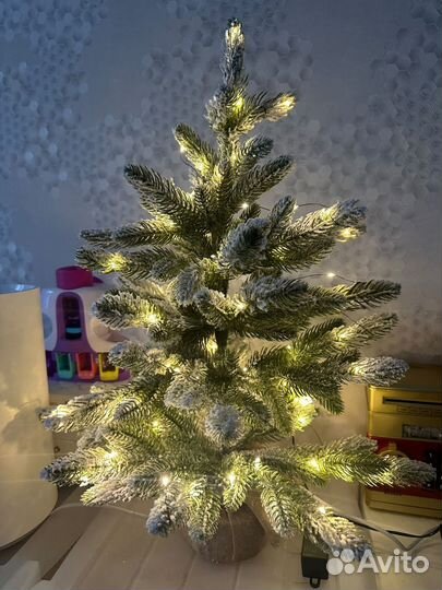 Заснеженная пихта 60см