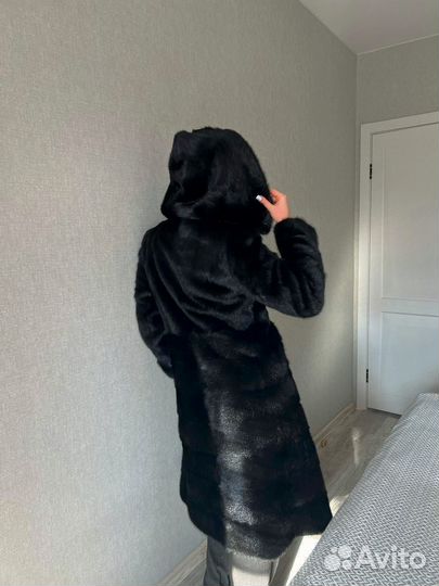 Норковая шуба с капюшоном