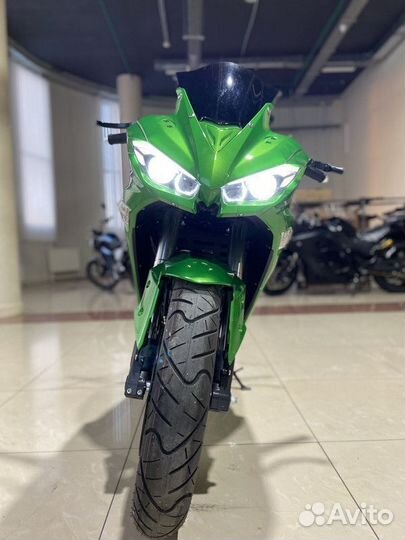 Электромотоцикл Yamaha R3