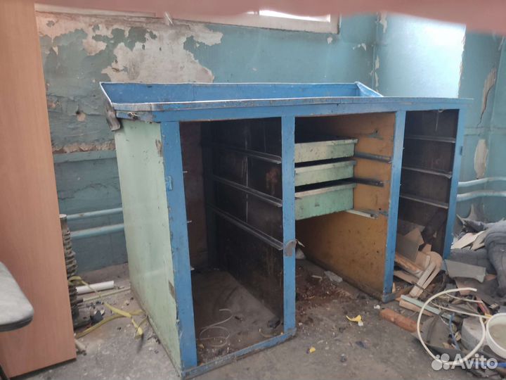 Стол слесарный верстак