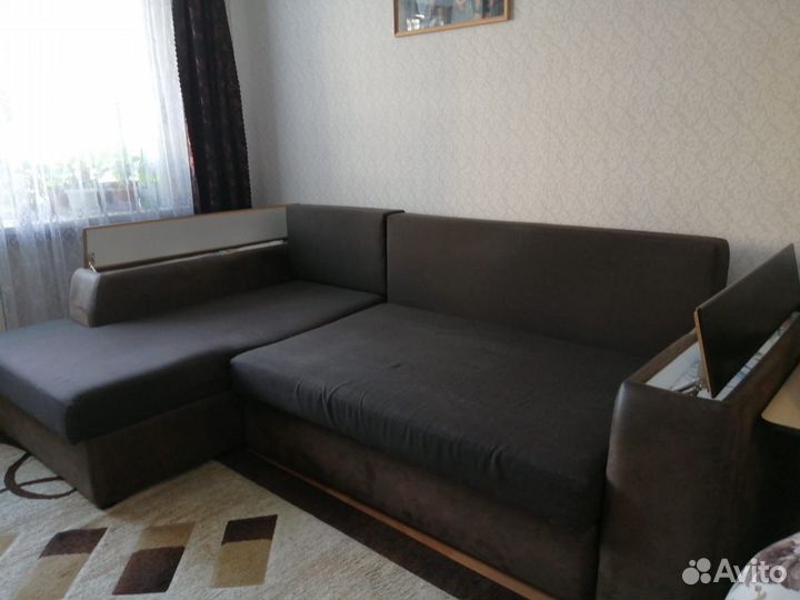 Большой диван