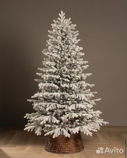 Елка искусственная литая заснеженная