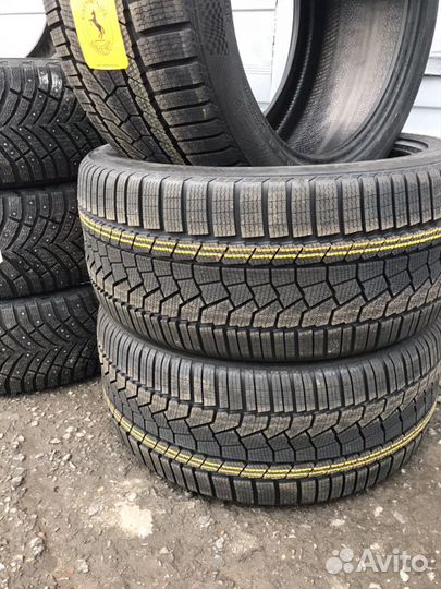 Continental ContiCrossContact Winter 275/40 R20 и 315/35 R20