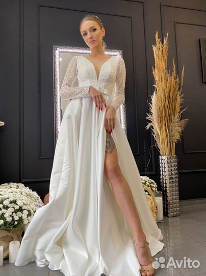 Свадебное платье