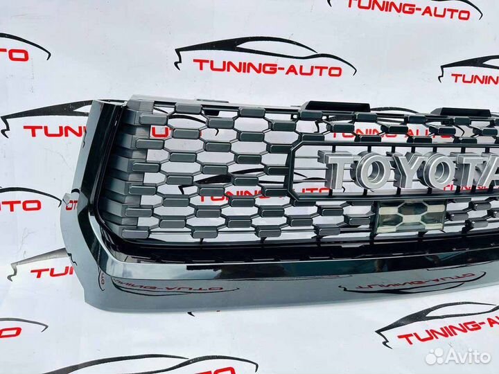 Решетка радиатора Toyota Tundra Y2055