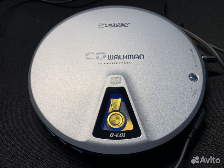 CD плеер Sony CD Walkman D-E01