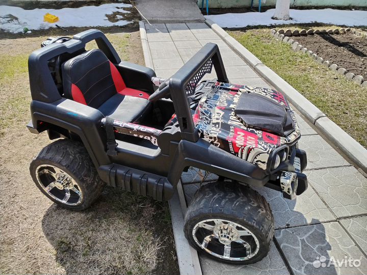 Детский электромобиль бу