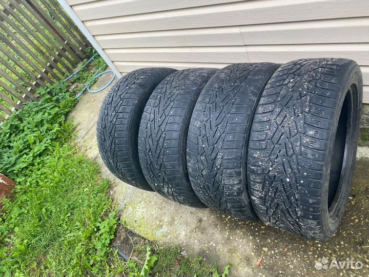 Nokian Tyres Hakkapeliitta 7 235/50 R18