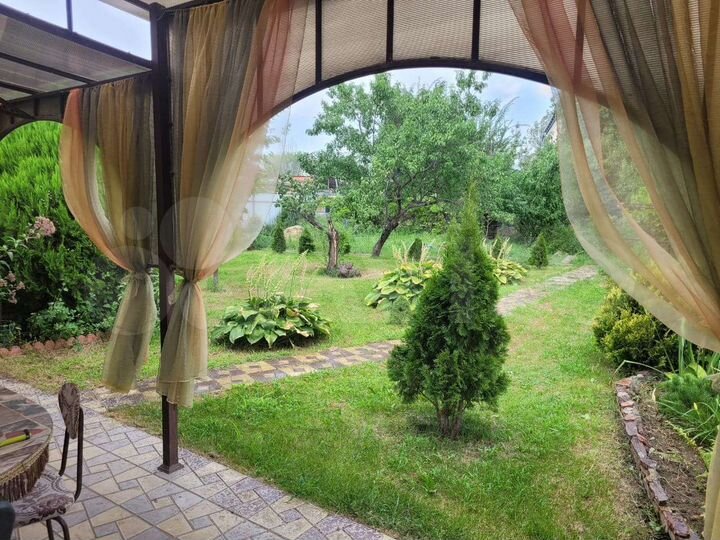 Дом 250 м² на участке 12 сот.