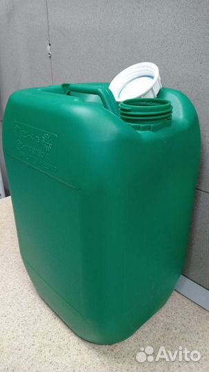 Канистры пластиковые 25 литров