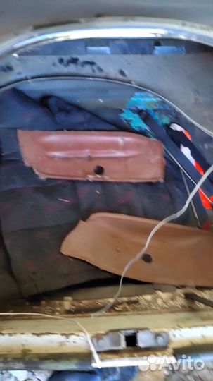 Крыло пластик 2101